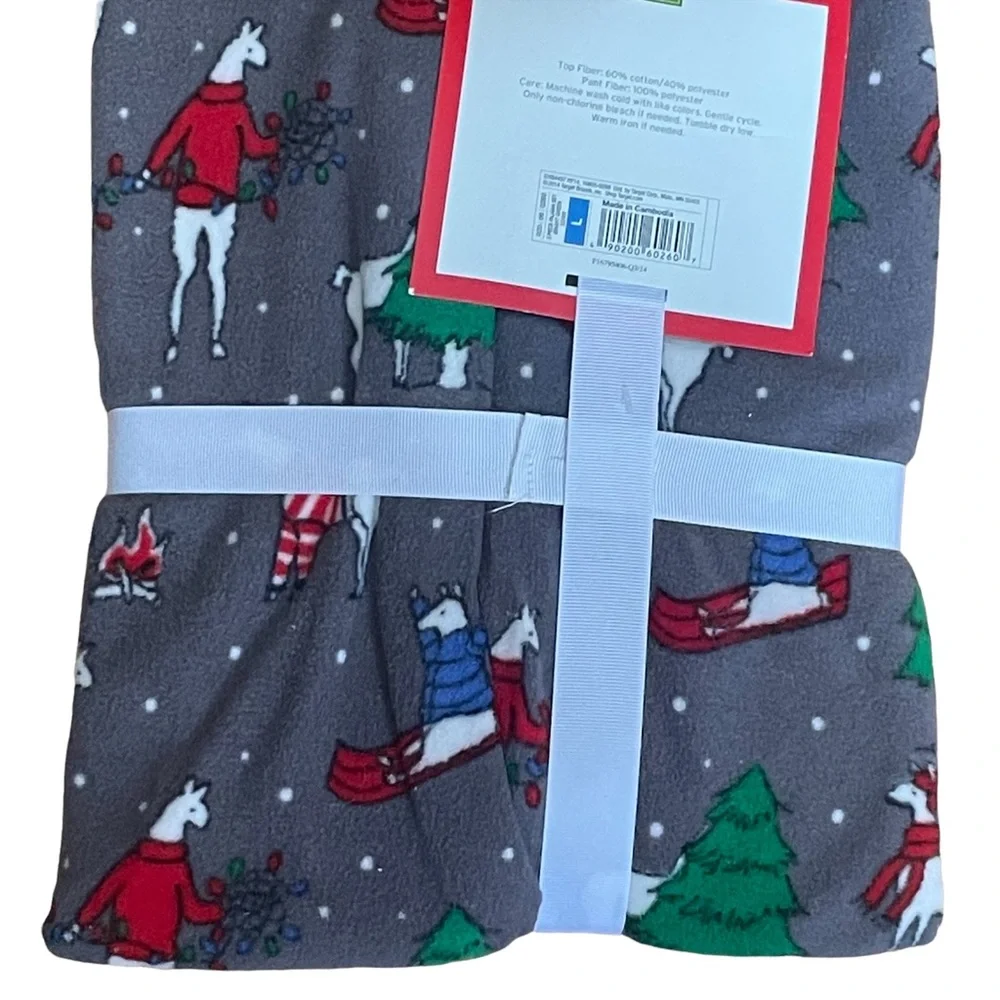 Target Christmas theme knit & fleece pajama set - Picture 3 of 4